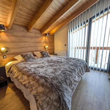 - Moderne 5 Avec Jacuzzi, Cheminee Et Garage - Fr-1-623-367